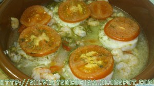 Merluza al Horno con Verduras y Gambas por Selene_vk