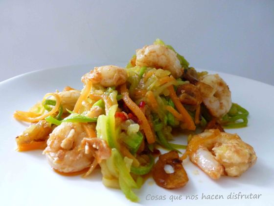 Espaguetis Vegetales con Gambas al Ajillo por Cosas_Disfrutar