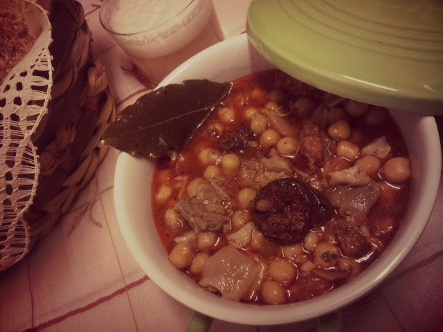 Orejas con Garbanzos por Novita