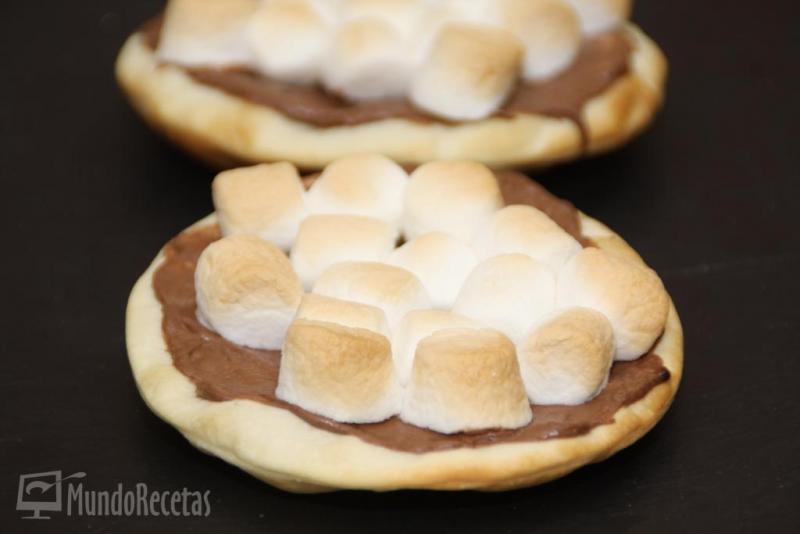 Pizza de Chocolate y Nubes por Vicky