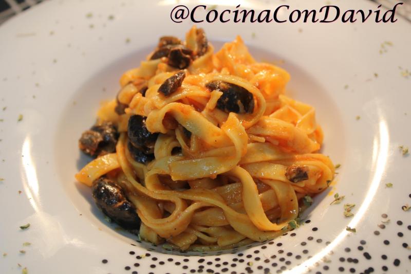 Tagliatelle a la Puttanesca por Cocina con David