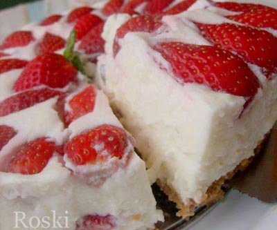 Tarta de Crema de Queso, Nata y Fresas por Roski