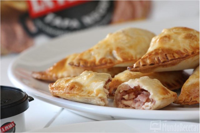 Empanadillas pollo y La Piara Tapa Negra