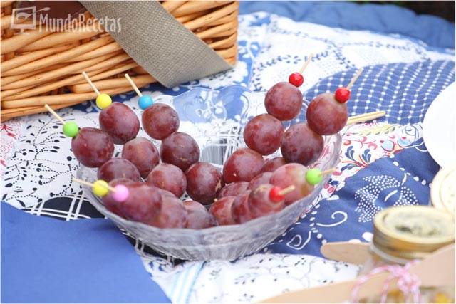 Brocheta de uvas