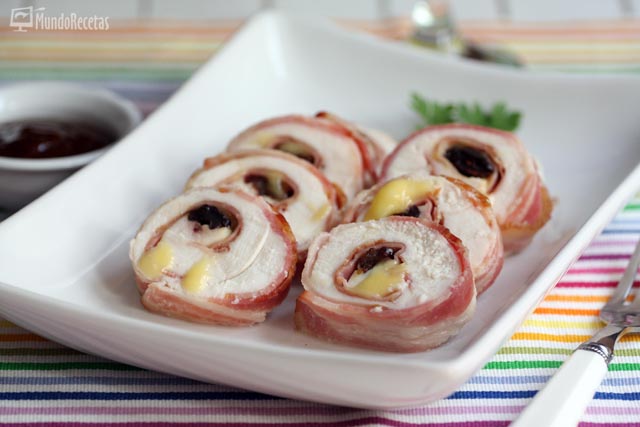 06-Rollitos de pollo con salsa BBQ copia