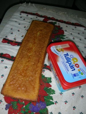 Bizcocho de cardamomo y naranja