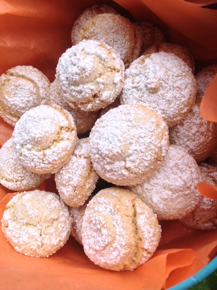 Amaretti lata