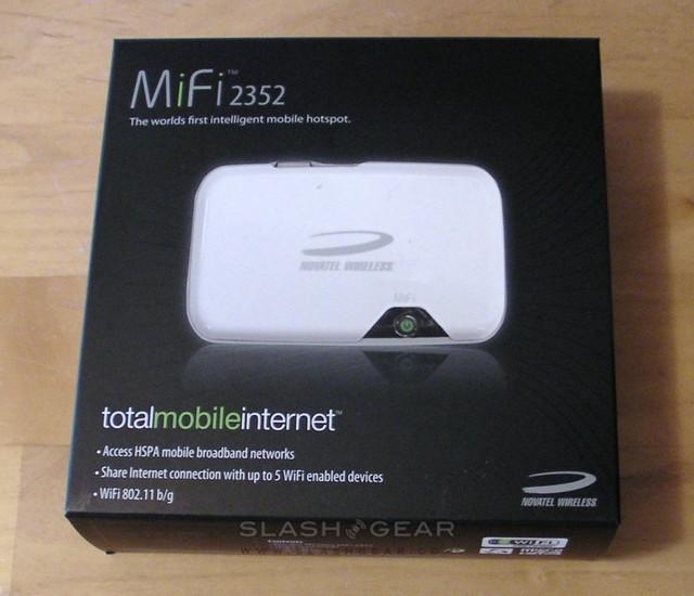 MiFi_2352_unboxing_slashgear_1.jpg