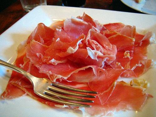 jamon.thumb.jpg.8633b15d5695dd3b675380d2