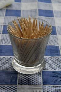 200px-Vaso-palillos.jpg.12049ae64813237e