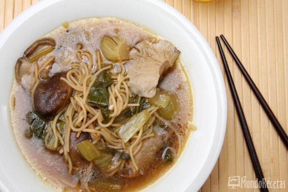 sopa de setas y fideos thermomix 1.jpg