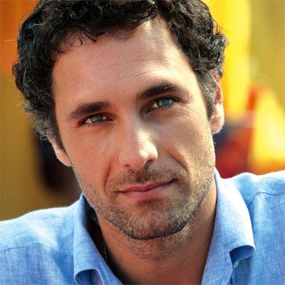 400full-raoul-bova.jpg