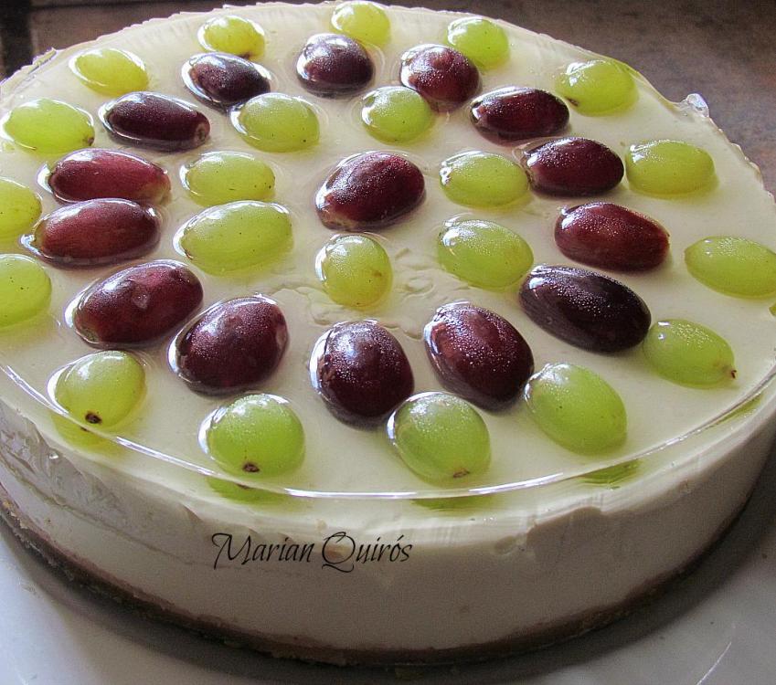 tarta uvas y mistela.jpg