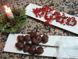Uvas bañadas en chocolate para Fin de Año..JPG