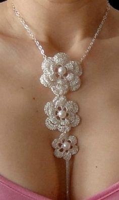 58ac084391933_Collarfloresdecrochet..jpg.572a03a3c4009982147cf459a3fb33f1.jpg