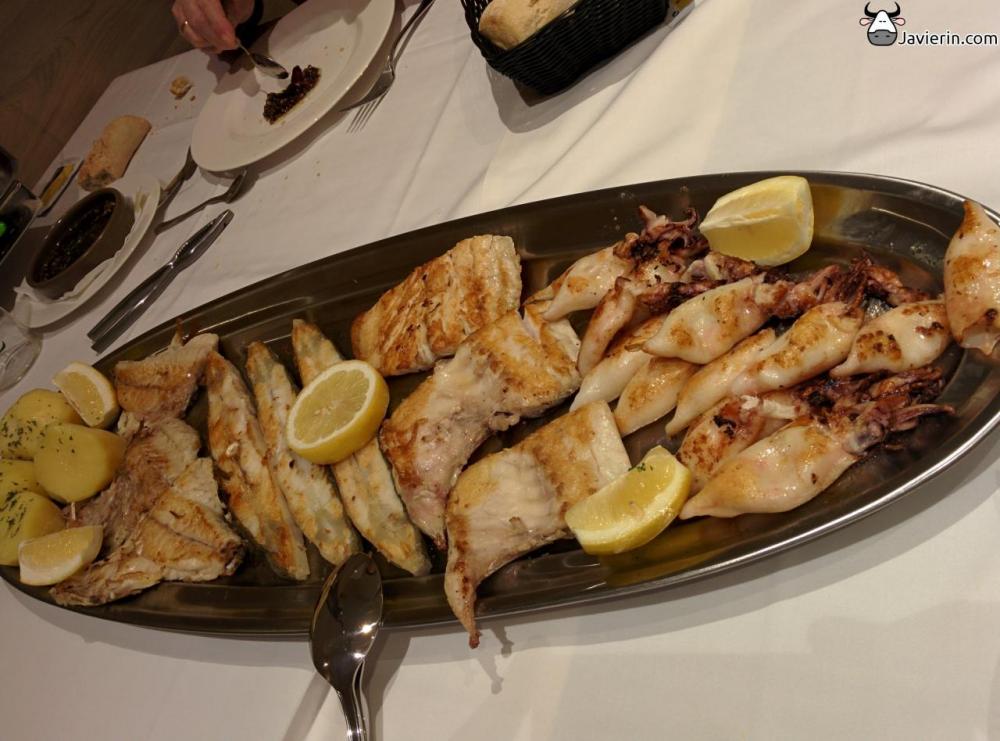 la_chalana_madrid_castellana_parrillada_pescados.thumb.jpg.66e4d613131a1d2f63594f27de7af64e.jpg