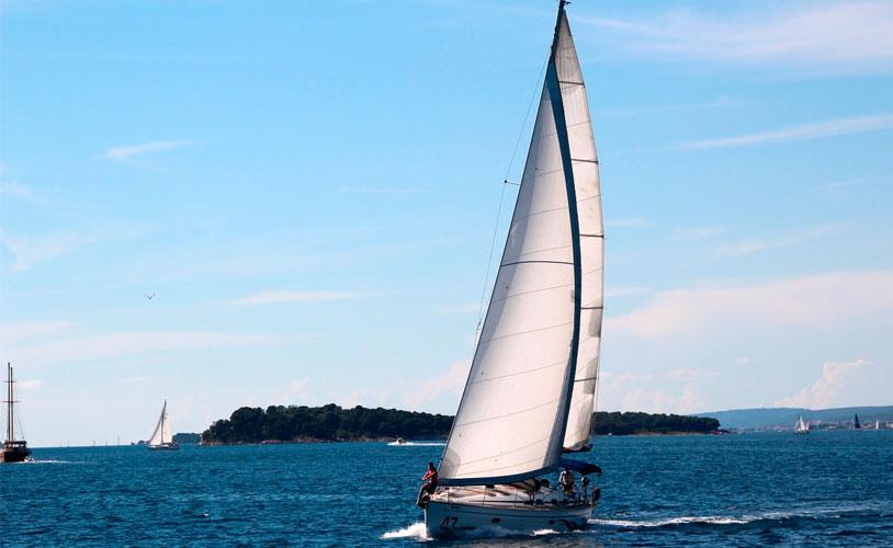 navegar-a-vela.jpg.aa3629b8ddb47309e8518723d56dcd74.jpg