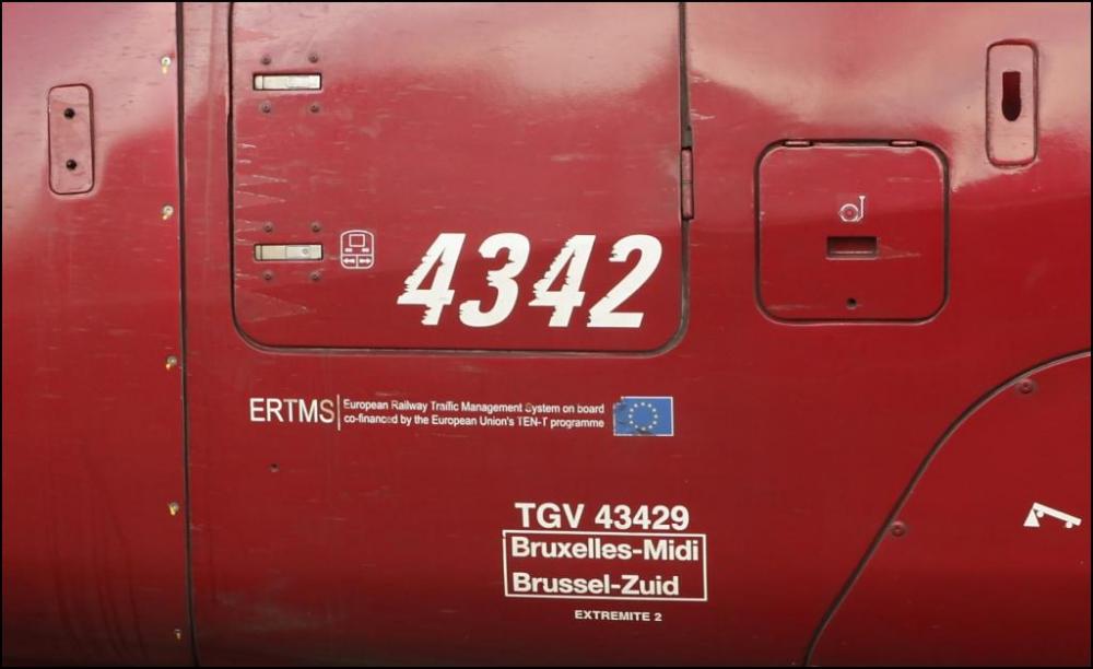 anschriften-am-thalys-4342-170411koeln-134917.thumb.jpg.f934b8bc37e0aa4e5e3dfce5f1d02907.jpg