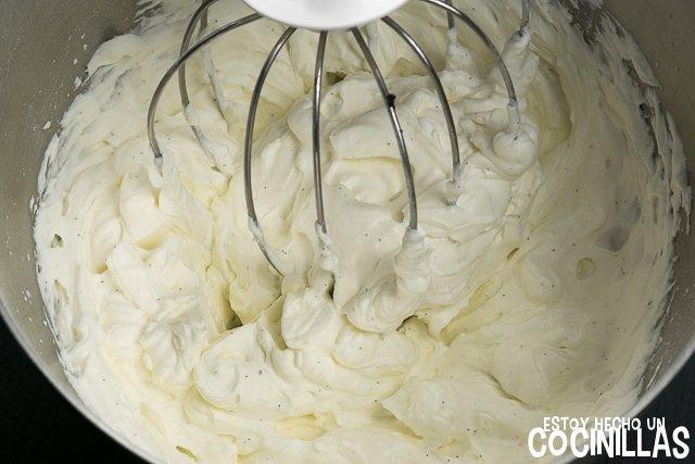 nata_montada_o_crema_chantilly_batidora_de_varillas.jpg.2caa9c4ae33dc41f49203f1908b4a9e2.jpg