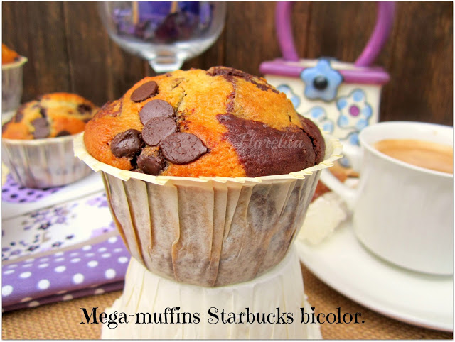 Mega-Muffins Starbucks Bicolor por Florelila
