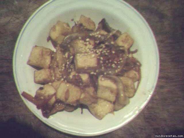 Receta de SALTEADO DE TOFU CON SALSA DE OSTRAS Receta de SALTEADO DE TOFU CON SALSA DE OSTRAS