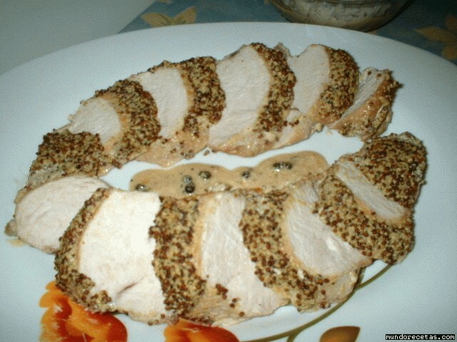 Receta de Pechugas de pollo a la mostaza con salsa de pimienta verde Receta de Pechugas de pollo a la mostaza con salsa de pimienta verde