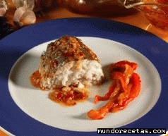 Receta de PESCADILLA AL HORNO CON SALSA CHORICEROS Receta de PESCADILLA AL HORNO CON SALSA CHORICEROS