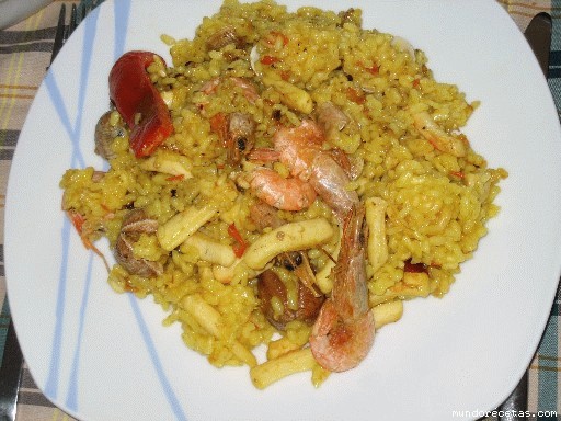 Receta de ARROZ CON CHIRLAS Y CALAMARES Receta de ARROZ CON CHIRLAS Y CALAMARES