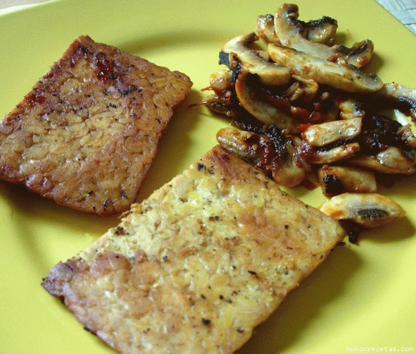 Receta de Filetes de Tempeh con champiñones Receta de Filetes de Tempeh con champiñones