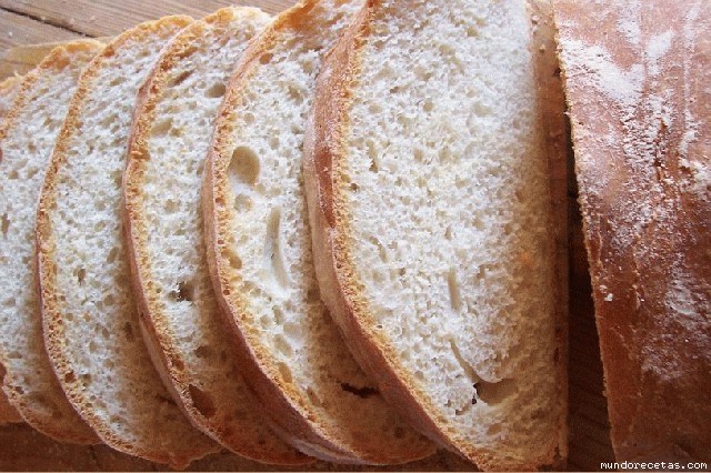 Receta de PAN BLANCO (Con masa madre liquida d’Eric Kayser) Receta de PAN BLANCO (Con masa madre liquida d’Eric Kayser)