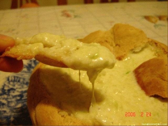 Receta de Fondue en pan de payés (Thermomix) Receta de Fondue en pan de payés (Thermomix)
