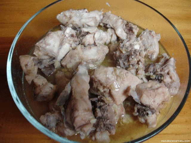 Receta de POLLO AL AJILLO (CHEF 2000) Receta de POLLO AL AJILLO (CHEF 2000)