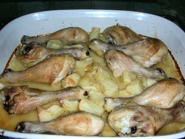Receta de jamoncitos de pollo asados con patatas Receta de jamoncitos de pollo asados con patatas