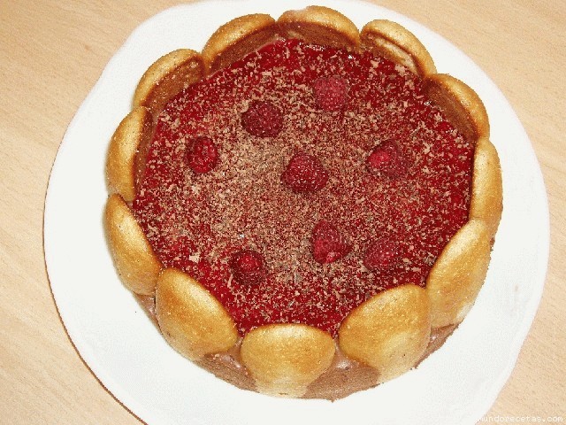 Receta de CHARLOTA DE CHOCOLATE Y FRANBUESAS Receta de CHARLOTA DE CHOCOLATE Y FRANBUESAS