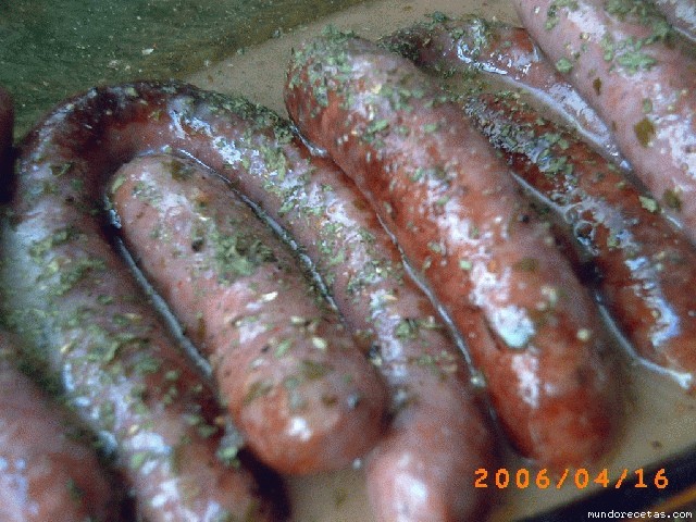Receta de SALCHICHAS AL VINO BLANCO GM Y WW Receta de SALCHICHAS AL VINO BLANCO GM Y WW