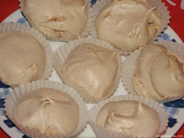 Receta de Merenguitos de almendras Receta de Merenguitos de almendras