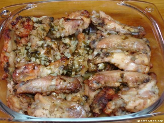 Receta de ALITAS EN SALSA CON HIERBAS AROMATICAS (HORNO) Receta de ALITAS EN SALSA CON HIERBAS AROMATICAS (HORNO)