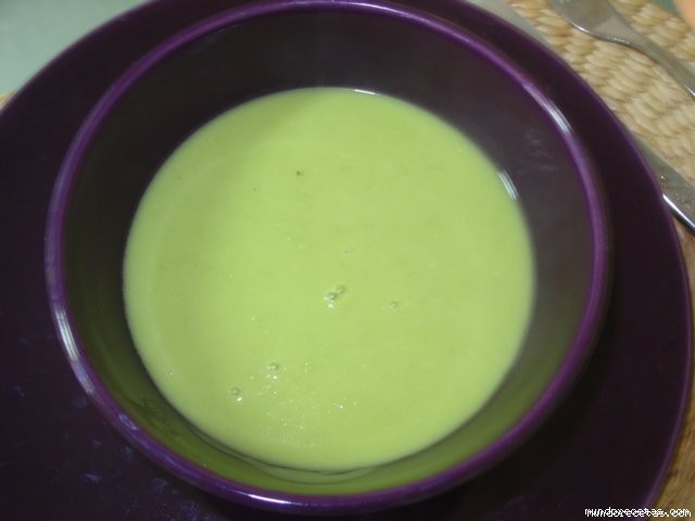 Receta de Crema de guisantes (thermomix)