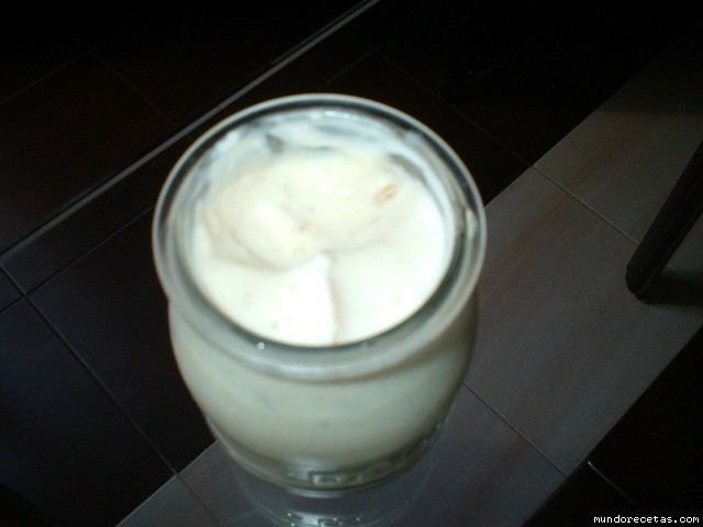 Receta de Yogurt activia con fruta y cereales Receta de Yogurt activia con fruta y cereales