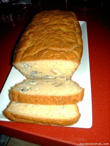 Receta de Pastel de peras y queso azul. Paso a paso Receta de Pastel de peras y queso azul. Paso a paso