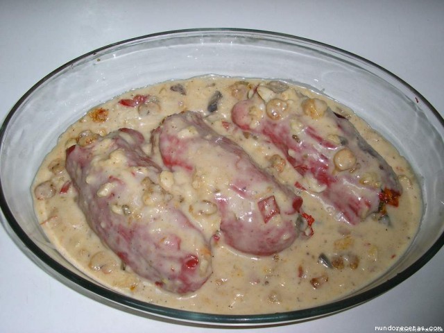 Receta de pimientos morrones rellenos de bacalao Receta de pimientos morrones rellenos de bacalao