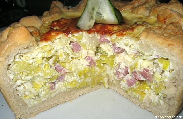 Receta de PAN-TARTA de Puerros, Jamón y Requesón. Receta de PAN-TARTA de Puerros, Jamón y Requesón.