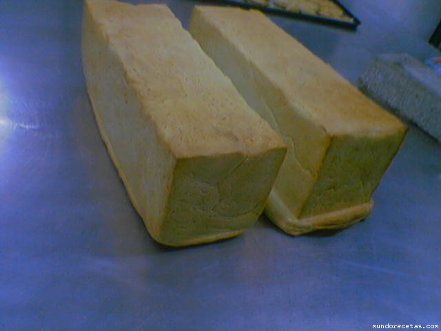 Receta de Pan de molde con masa madre Receta de Pan de molde con masa madre