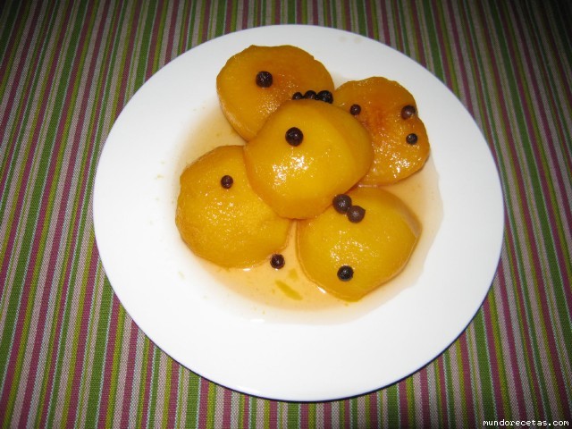 Receta de Melocotón al pacharán Receta de Melocotón al pacharán