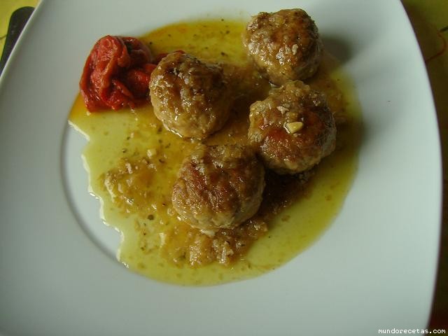 Receta de Albondigas a la Asturiana