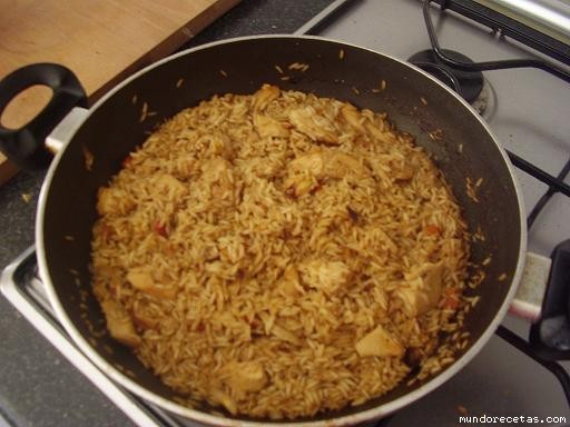 Receta de Arroz de pollo asado con pimiento choricero Receta de Arroz de pollo asado con pimiento choricero