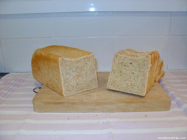 Receta de PAN DE MOLDE INTEGRAL Receta de PAN DE MOLDE INTEGRAL