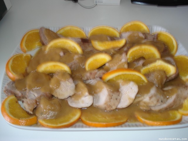 Receta de Solomillos al varoma y salsa de naranja, paso a paso (Thermomix) Receta de Solomillos al varoma y salsa de naranja, paso a paso (Thermomix)