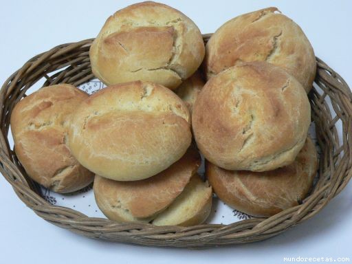 Receta de Panecillos de sémola Receta de Panecillos de sémola