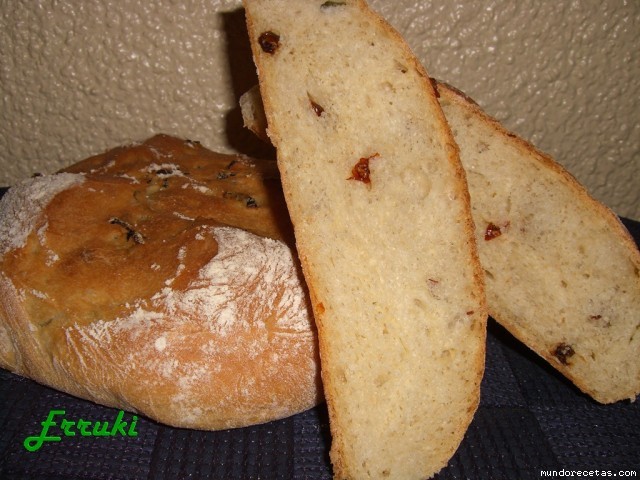 Receta de Pan de tomate y albahaca (Thermomix) Receta de Pan de tomate y albahaca (Thermomix)